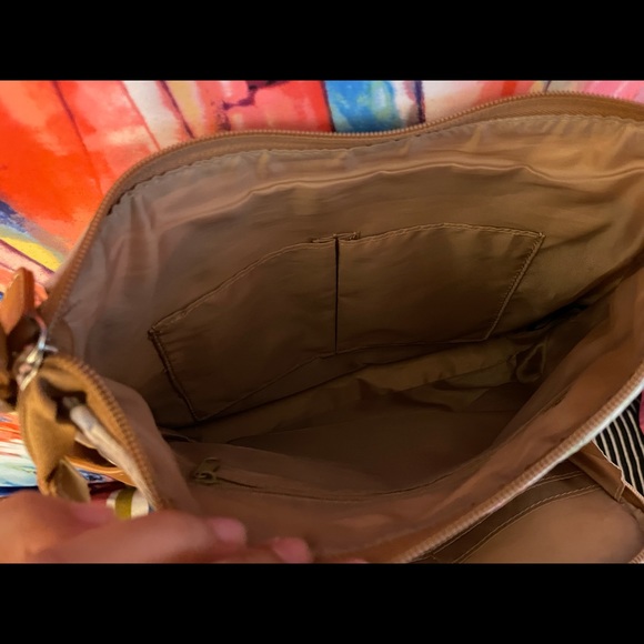 COPY - Lovely Spring Purse - Picture 8 of 11